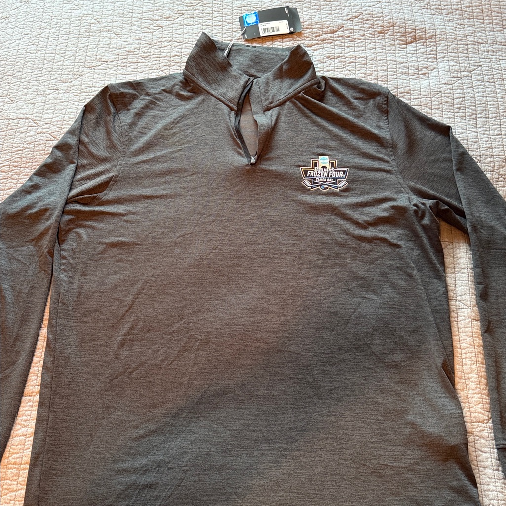 Under Armour Quarter Zip  Ncaa Mens Frozen Four Hockey Patch